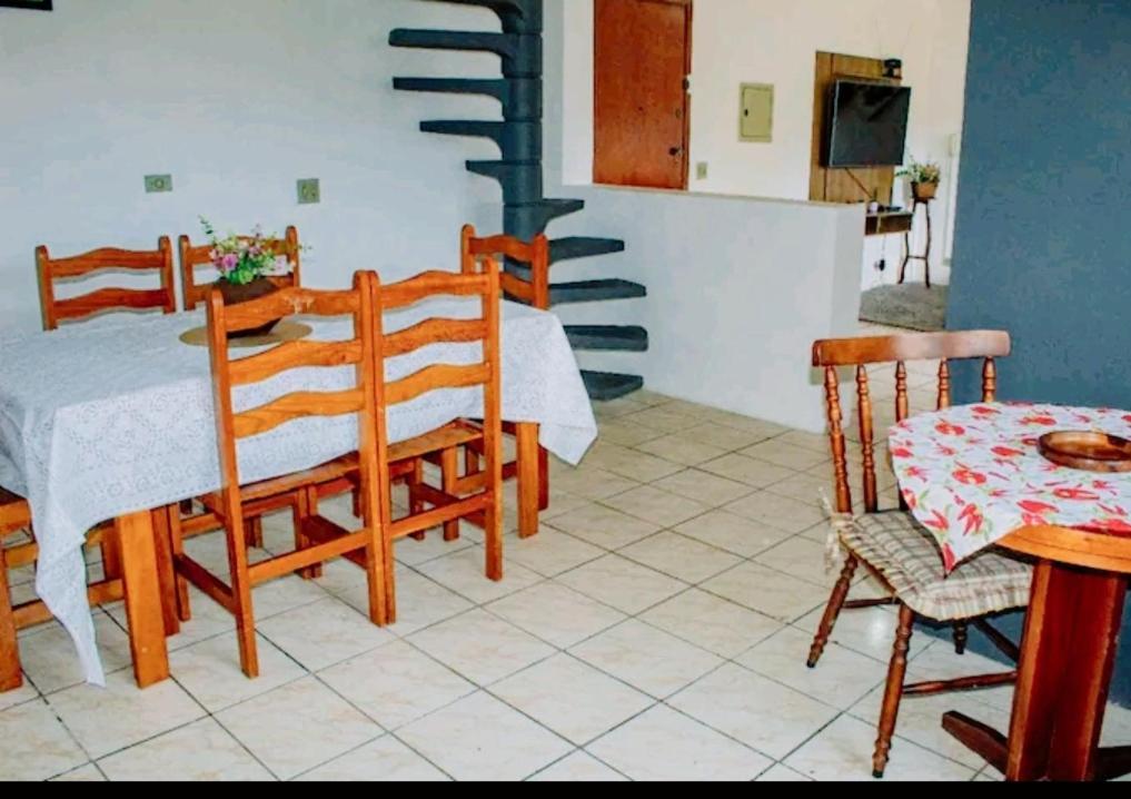 Excelente Apto A 2 Km Centrinho Turistico Campos do Jordão エクステリア 写真